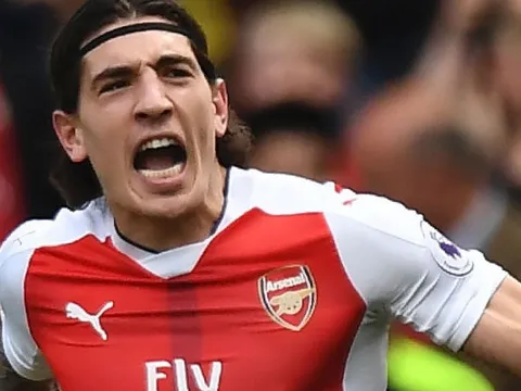 Tốc độ kinh hoàng của Hector Bellerin