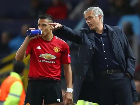 "Tôi buồn khi thấy Alexis Sanchez như vậy"
