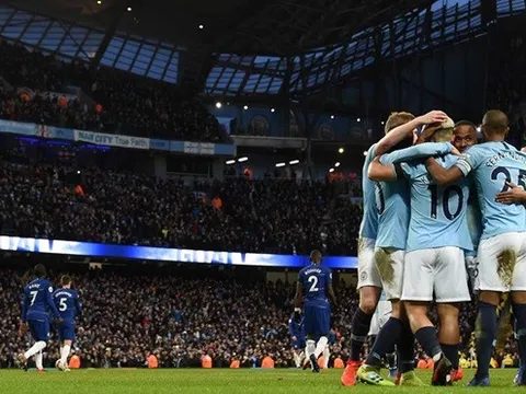 Tới lúc Chelsea và Roman Abramovich học hỏi từ Man City