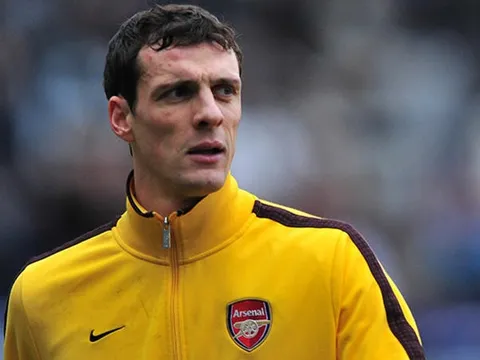 Top 10 bản hợp đồng gây thất vọng nhất Arsenal kỷ nguyên Premier League