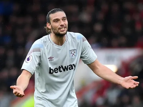 Tottenham nhắm cựu 'bom xịt' của Liverpool với chỉ 2 triệu bảng