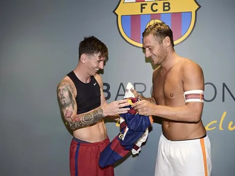 Totti: 'Đừng cho Ronaldo biết chuyện tôi bảo Messi là số một'