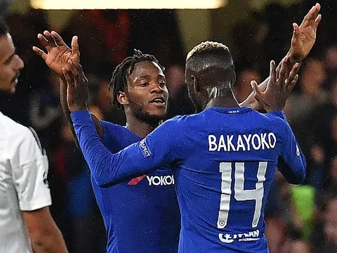 Trận cầu hấp dẫn, Chelsea bắt nạt Qarabag ở lượt đi