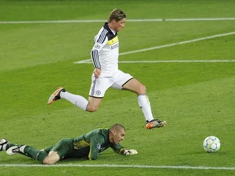 Trận cầu kinh điển: Barcelona vs Chelsea 2-2 (Champions League 2011/12)