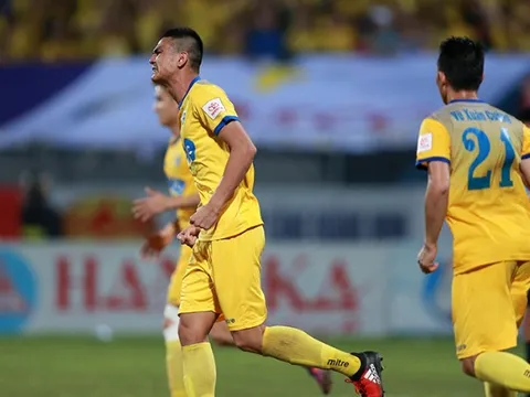 Trận đấu nào quyết định cuộc đua vô địch V-League 2017?