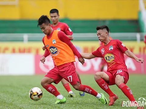 Trở lại sau chấn thương, Văn Thanh luyện đá tiền đạo cùng Công Phượng