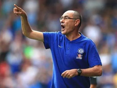 Trợ lý dại dột, Sarri xin lỗi Mourinho
