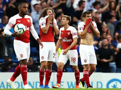 Trụ cột Arsenal dính chấn thương trên tuyển, bị thay ra ngay giữa hiệp