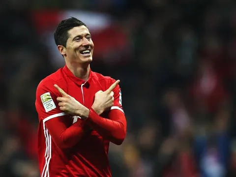 Trụ cột lại gây sốc, nội bộ Bayern chưa yên?