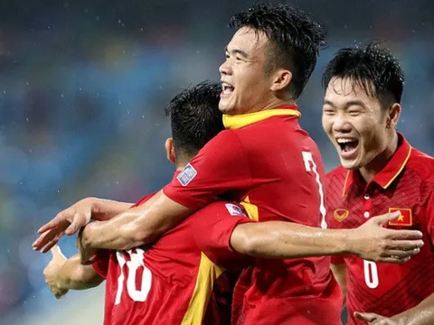 Điểm tin bóng đá Việt Nam tối 25/09: Chuyên gia cảnh báo ĐT Việt Nam về việc Thái Lan tung "hỏa mù"