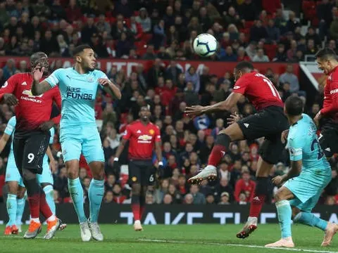 TRỰC TIẾP Man United 3-2 Newcastle: Ngược dòng ngoạn mục (KT)