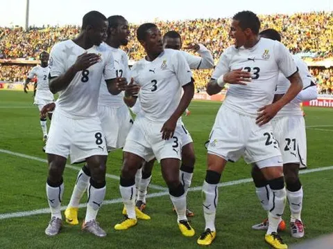 Trước lượt đấu áp chót vòng loại Châu Phi: Sau Cameroon, Algeria là Ghana?