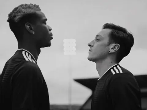 Trước thềm Champions League, Pogba được tặng quà độc