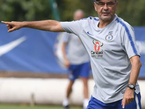 Trước thềm đại chiến, Sarri thừa nhận chỉ dám mơ top 4