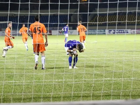 Tú “ngựa” sút hỏng phạt đền, Than Quảng Ninh bị cầm chân ngay trên sân nhà