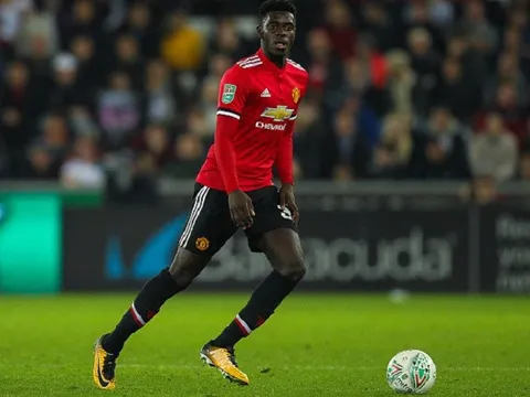 Tuanzebe - Cầu thủ có thể thay thế Antonio Valencia trong tương lai