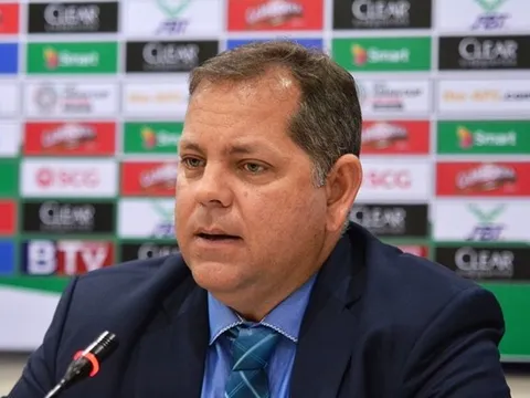 HLV tuyển Campuchia từ chức