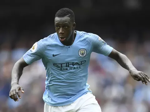 Pep Guardiola xác nhận Man City thiệt quân dài hạn