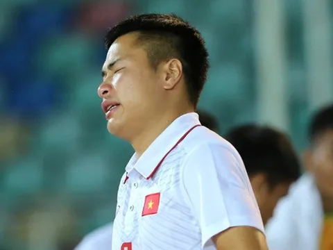 Tuyển thủ U18 Việt Nam bật khóc sau thất bại trước U18 Myanmar
