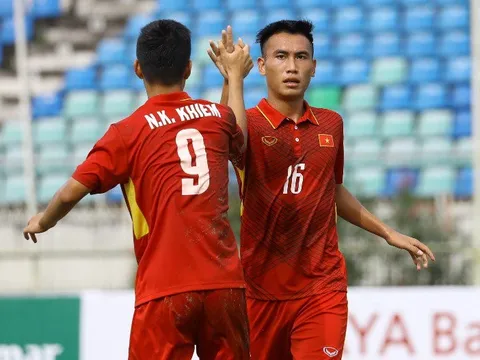 Thắng nhẹ bàn tay nhỏ trước Philippines, U18 Việt Nam vững ngôi đầu bảng B U18 AFF 2017