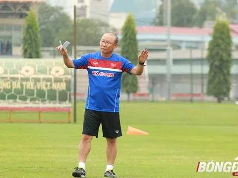 Hãy cho HLV Park Hang-seo thêm thời gian!