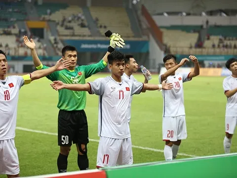 U23 Việt Nam ăn mừng điệu viking, Công Phượng an ủi cầu thủ Nhật Bản