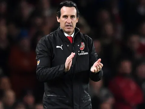 Arsenal bắt đầu "héo mòn" trong ảo tưởng hoang đường của Emery