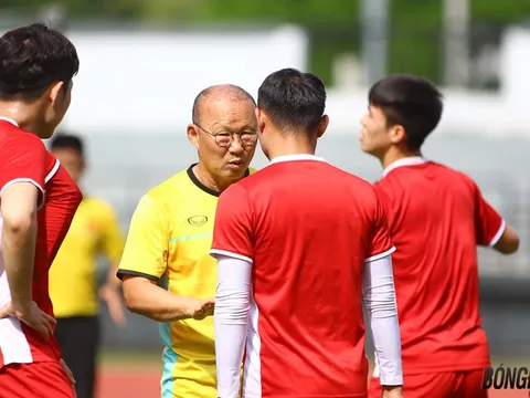 Thầy Park căn dặn học trò phải làm điều này trong trận chung kết lượt đi