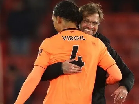 Van Dijk đã thi đấu cho Liverpool với 2 chiếc xương bị nứt