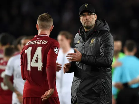 Van Dijk mắc sai lầm, tử thần đã ở rất gần Liverpool