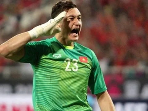 Văn Lâm 'bất khả chiến bại' so với các đối thủ ở vòng bảng AFF Cup