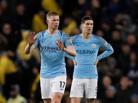 Chấn động Etihad, Man City thất bại tủi hổ và trao cơ hội 'vô địch' vào tay Liverpool