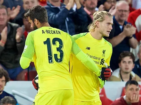 Vì Karius, Alisson bày tỏ sự buồn bực về một điều tại Liverpool