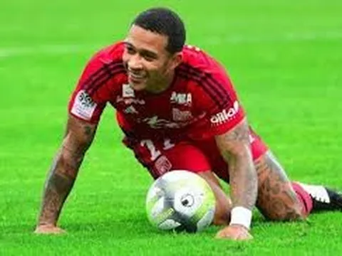 Vì sao Everton muốn có cựu 'bom xịt' Depay của Man Utd