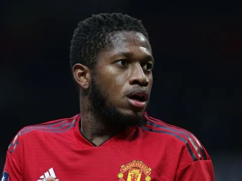 Vì sao Fred không cùng Man Utd bay sang Dubai?