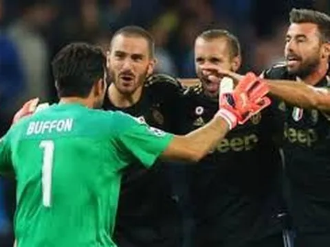 Vì sao Leonardo Bonucci đang rất nhớ hàng thủ của Juventus?
