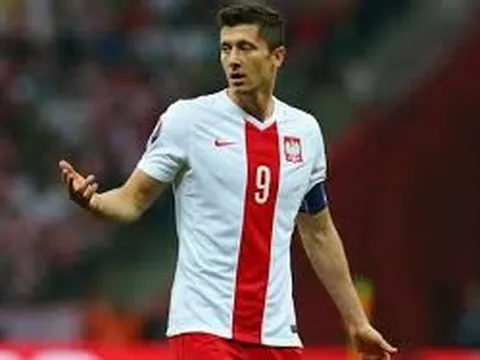 Vì sao Robert Lewandowski được xem là người hùng của Ba Lan