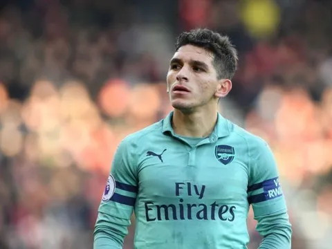 Vì sao Torreira bị thay ra khó hiểu trong chiến thắng của Arsenal?