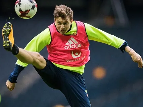 Victor Lindelof lên tiếng giữa bão chỉ trích