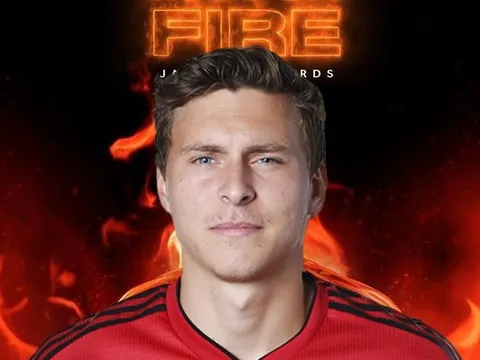 Victor Lindelof - "Người băng" đang bốc cháy cùng Man Utd
