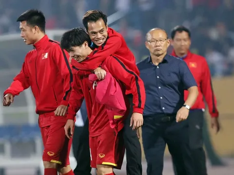  Điểm tin bóng đá Việt Nam tối 27/11: Sau Tuấn Anh, đến lượt Văn Toàn báo tin vui