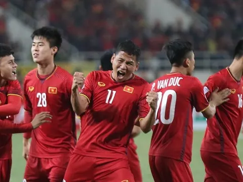 Việt Nam vô địch AFF Cup 2018: Căng thẳng, nghẹt thở rồi khóc òa...