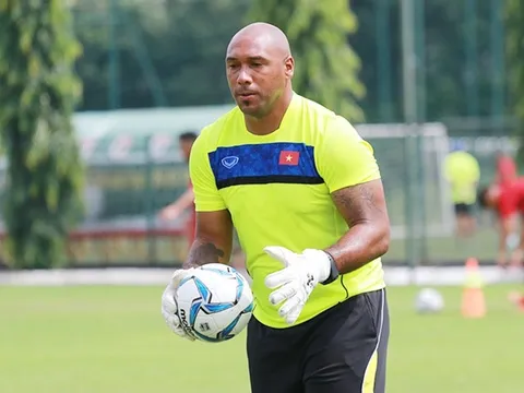 Điểm tin bóng đá Việt Nam tối 05/10: Thủ môn ĐT Việt Nam có thể chơi bóng ở châu Âu