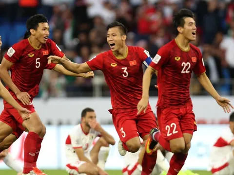 Bóng đá Việt Nam: “Qua cơn bĩ cực tới hồi thái lai”