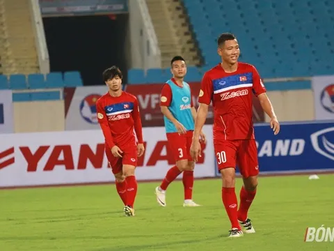 Anh Đức nổ súng trên sân Mỹ Đình trong ngày bắt cặp với Công Phượng