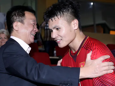 Việt Nam xưng vương AFF Cup 2018: Quả ngọt từ bầu Hiển và CLB Hà Nội?