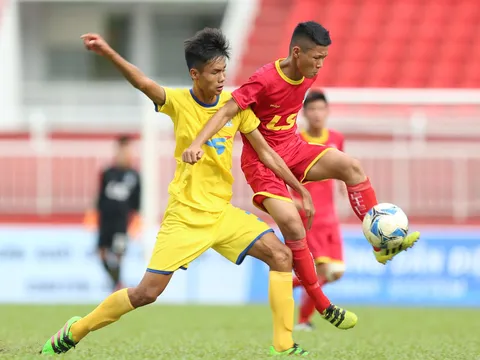 16h00 ngày 22/08: U15 SLNA vs U15 Viettel: Kẻ tám lạng, người nửa cân