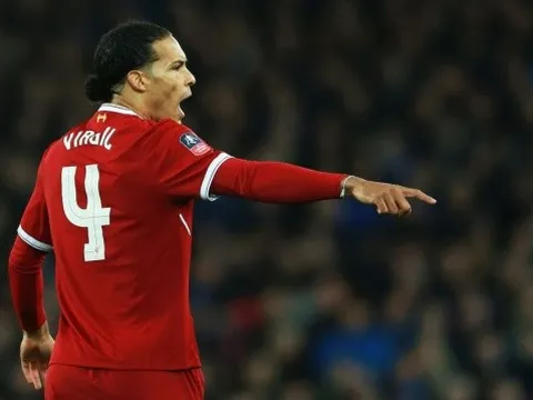 Mọi người đang nhầm tưởng Van Dijk là trung vệ xuất sắc nhất Liverpool