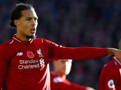 "Van Dijk nên hét thẳng vào mặt anh ta"