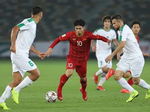 HLV Iraq nhắc nhở học trò về chiến thắng của Việt Nam trước Jordan